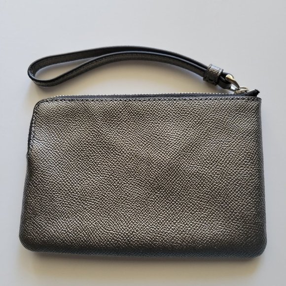 Coach Mini Bag Silver Pewter Gray Leather Clutch Purse Wristlet Small Handbag - Picture 3 of 4